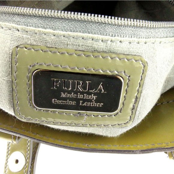 Authentic FURLA handbag with tack Enamel leather - Picture 9 of 9